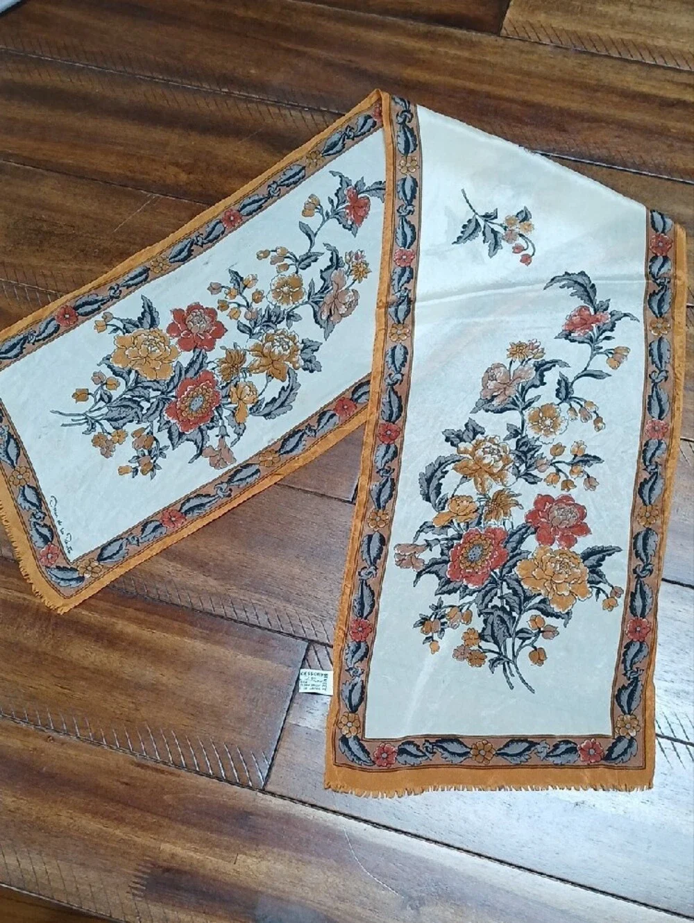 Vintage 1980s Oscar de la Renta Floral Silk Oblong Scarf
